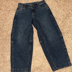 Democracy Women's Relaxed Dark Blue Jeans. NWOT